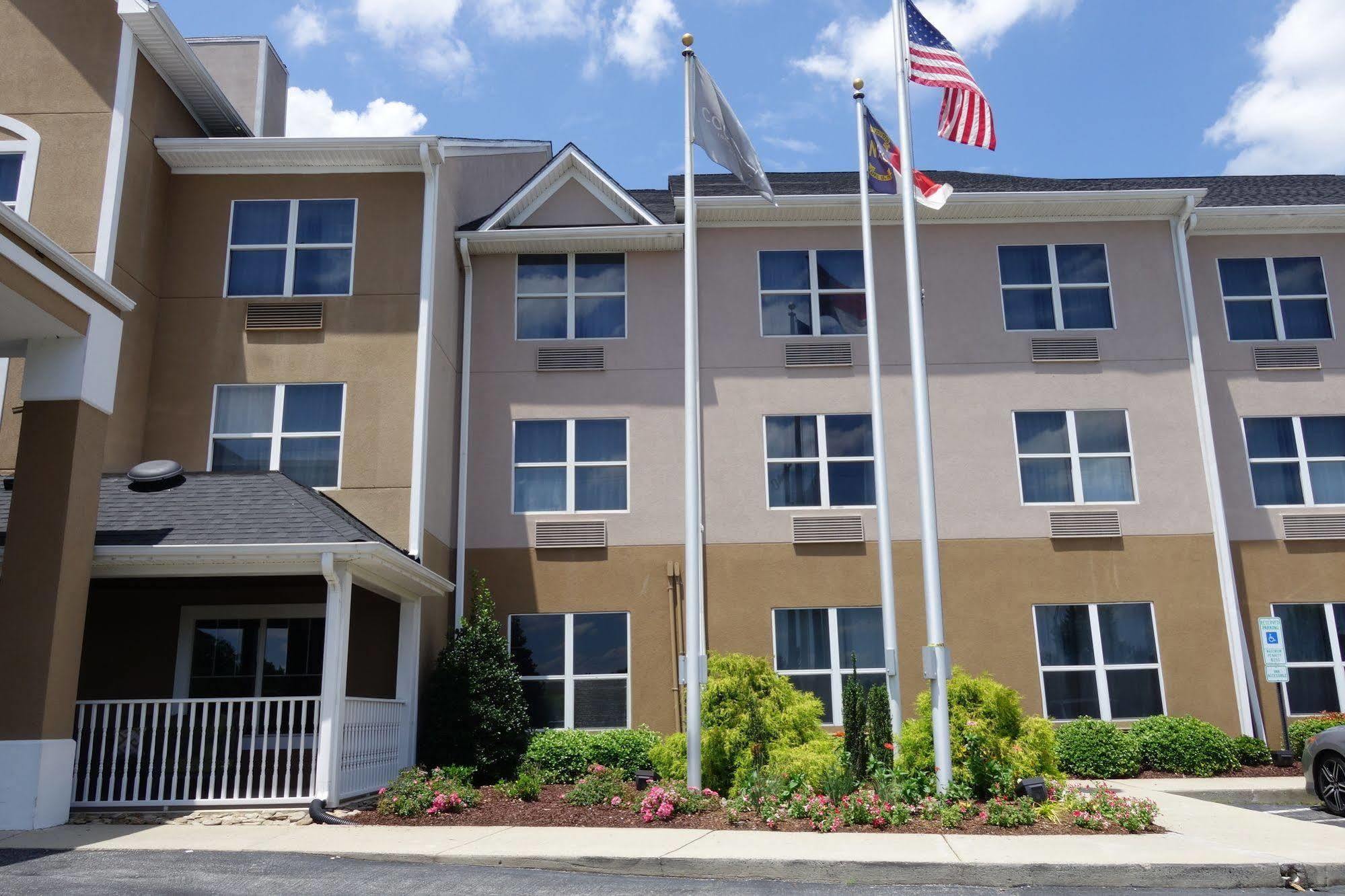 Country Inn & Suites By Radisson, Burlington Elon , Nc Extérieur photo